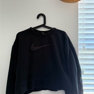 Nike cropped boxy pullover